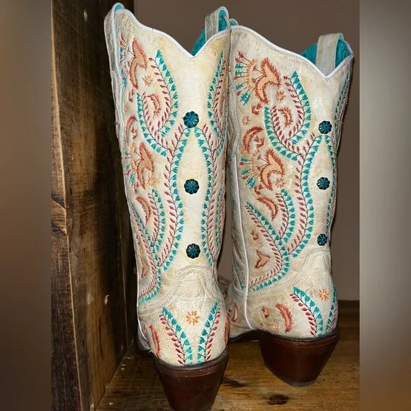 Corral Embroidered Heeled Cowgirl Boots - Cream and Multicolor - Picture 3 of 10